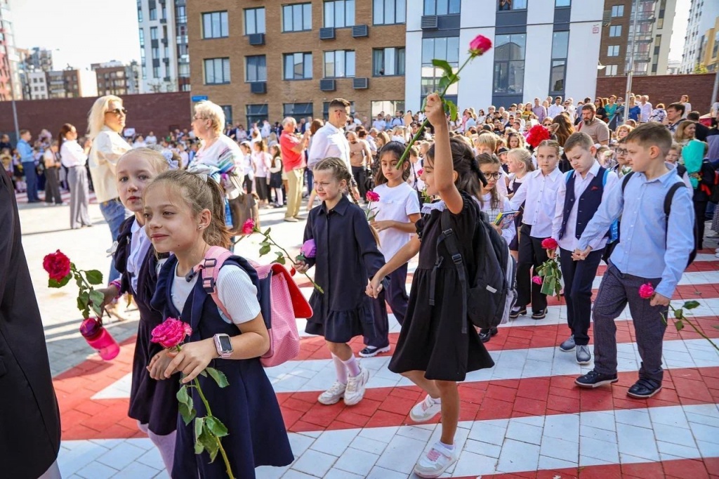 Ученики Образовательный центр «Диалектика» принял первых учеников